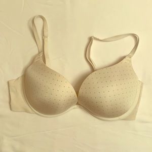 Victoria’s Secret 34C
